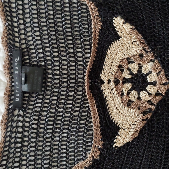 Blouse - Picture 2 of 6